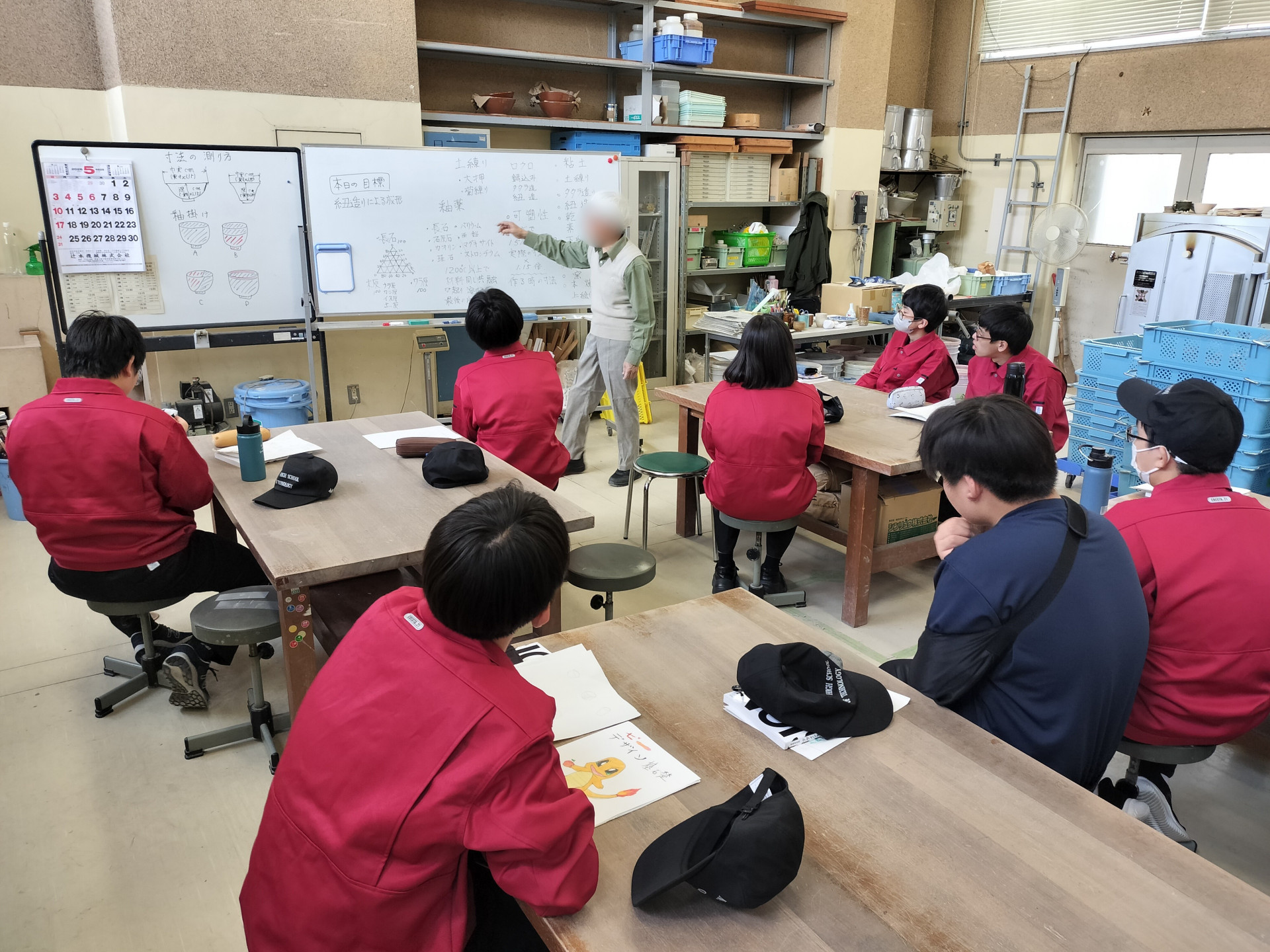 001　陶芸の説明